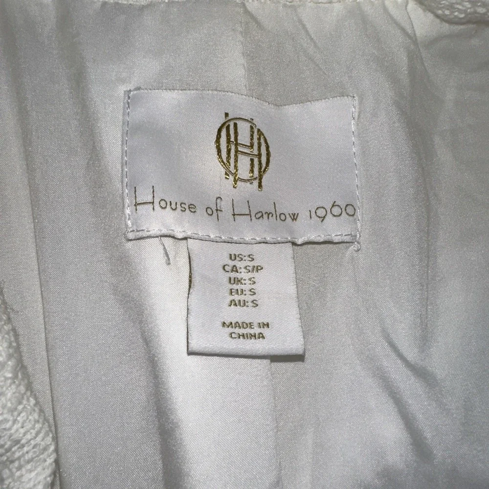 House Of Harlow Women's White Textured Blazer Gold Buttom Cropped Sz S